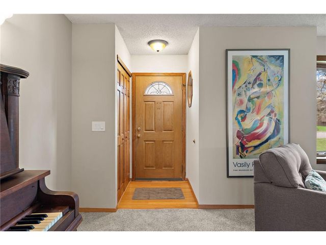 4589 Saddlewood Drive, Minnetonka, MN 55345