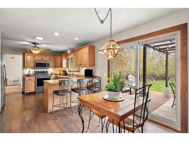 4589 Saddlewood Drive, Minnetonka, MN 55345