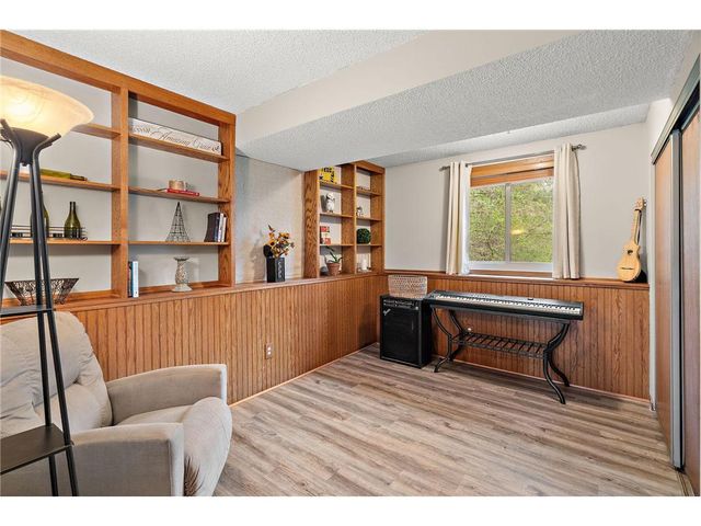 4589 Saddlewood Drive, Minnetonka, MN 55345