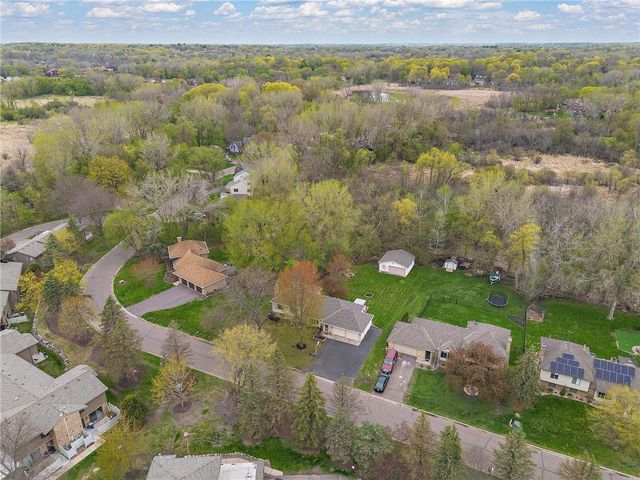 4589 Saddlewood Drive, Minnetonka, MN 55345