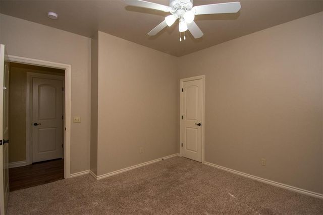 9029 NW 83rd Street, Yukon, OK 73099