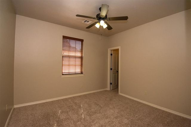 9029 NW 83rd Street, Yukon, OK 73099