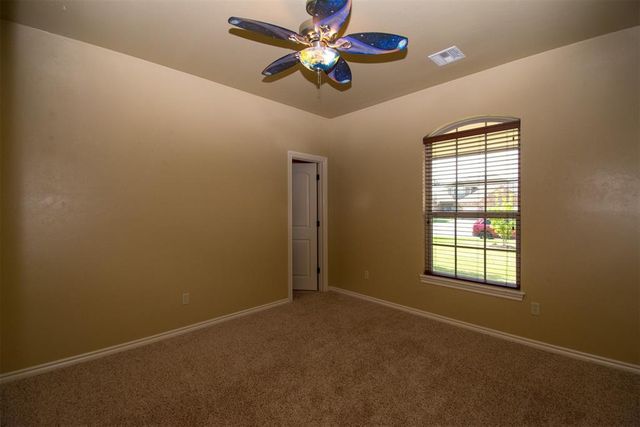9029 NW 83rd Street, Yukon, OK 73099