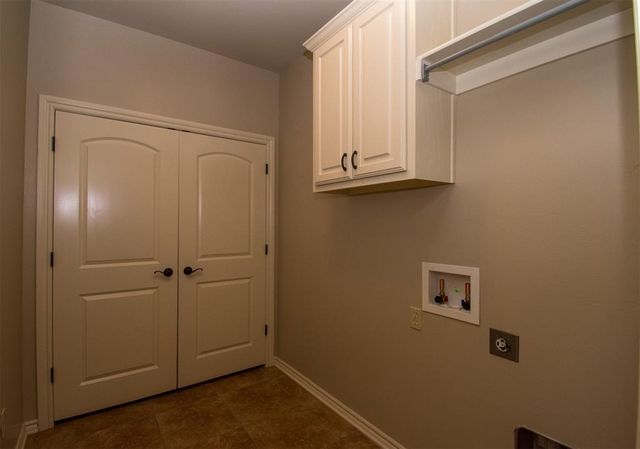 9029 NW 83rd Street, Yukon, OK 73099