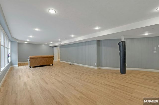 506 Sunderland Road, Teaneck, NJ 07666