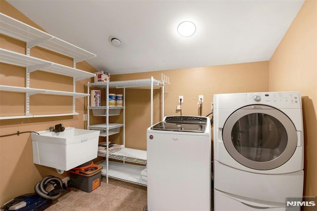 506 Sunderland Road, Teaneck, NJ 07666
