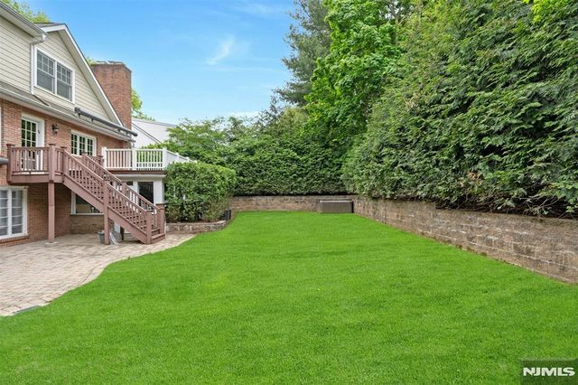 506 Sunderland Road, Teaneck, NJ 07666