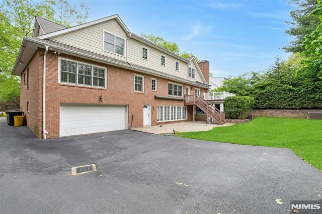506 Sunderland Road, Teaneck, NJ 07666