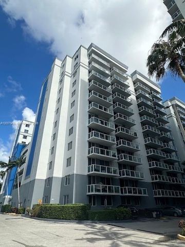 5091 NW 7th Street 1008, Miami, FL 33126