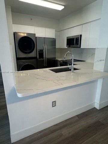 5091 NW 7th Street 1008, Miami, FL 33126