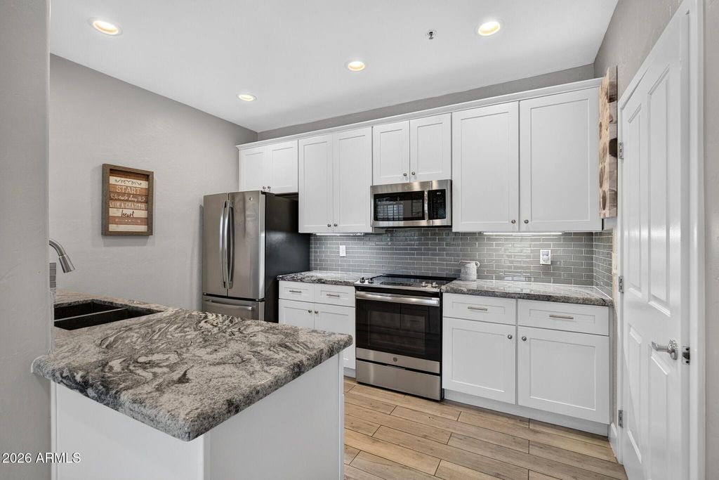 11260 N 92ND Street 1006, Scottsdale, AZ 85260 — exterior