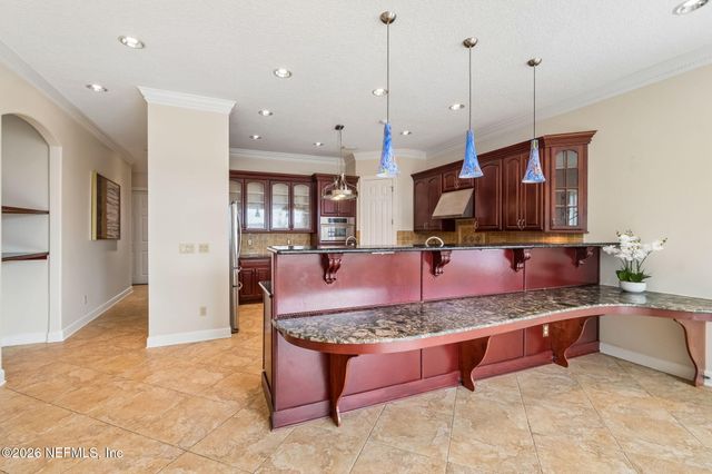 4728 UNIVERSITY Boulevard N, Jacksonville, FL 32277