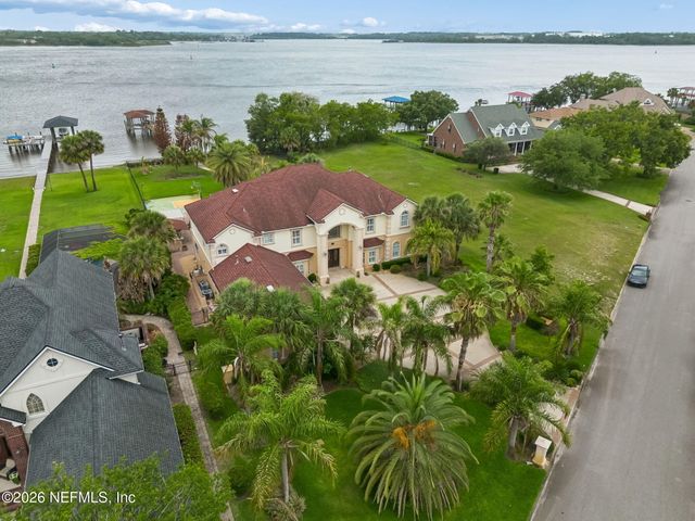 4728 UNIVERSITY Boulevard N, Jacksonville, FL 32277