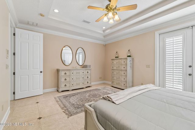 4728 UNIVERSITY Boulevard N, Jacksonville, FL 32277