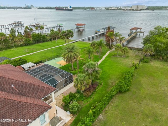 4728 UNIVERSITY Boulevard N, Jacksonville, FL 32277