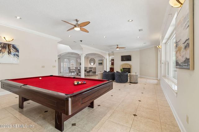 4728 UNIVERSITY Boulevard N, Jacksonville, FL 32277