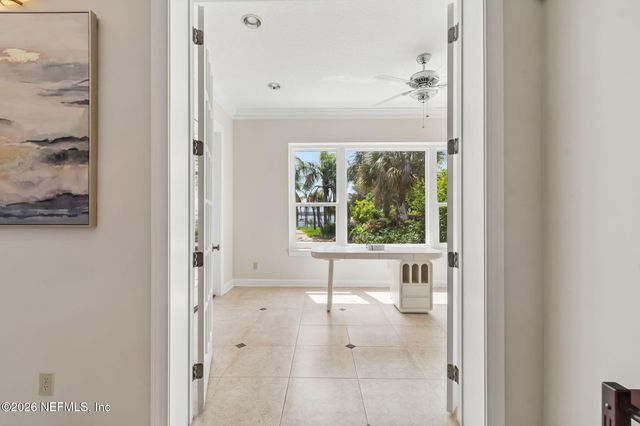 4728 UNIVERSITY Boulevard N, Jacksonville, FL 32277