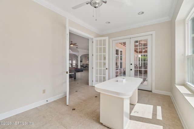 4728 UNIVERSITY Boulevard N, Jacksonville, FL 32277