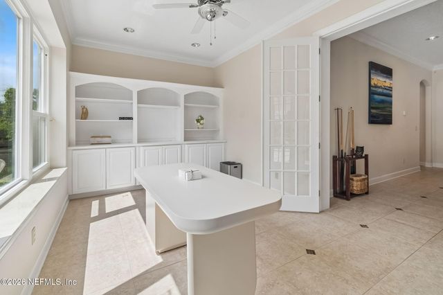 4728 UNIVERSITY Boulevard N, Jacksonville, FL 32277