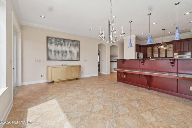 4728 UNIVERSITY Boulevard N, Jacksonville, FL 32277