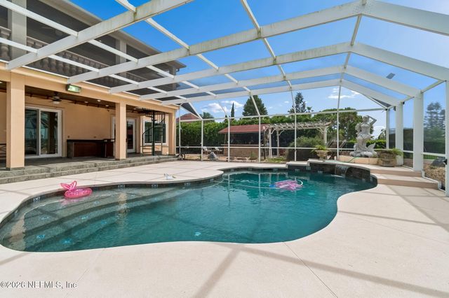 4728 UNIVERSITY Boulevard N, Jacksonville, FL 32277