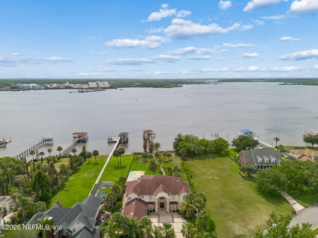 4728 UNIVERSITY Boulevard N, Jacksonville, FL 32277