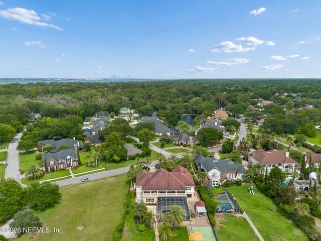 4728 UNIVERSITY Boulevard N, Jacksonville, FL 32277