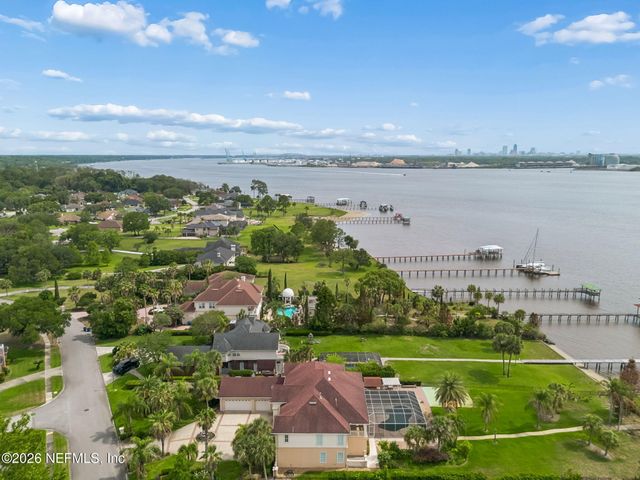 4728 UNIVERSITY Boulevard N, Jacksonville, FL 32277