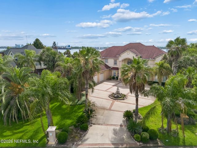 4728 UNIVERSITY Boulevard N, Jacksonville, FL 32277