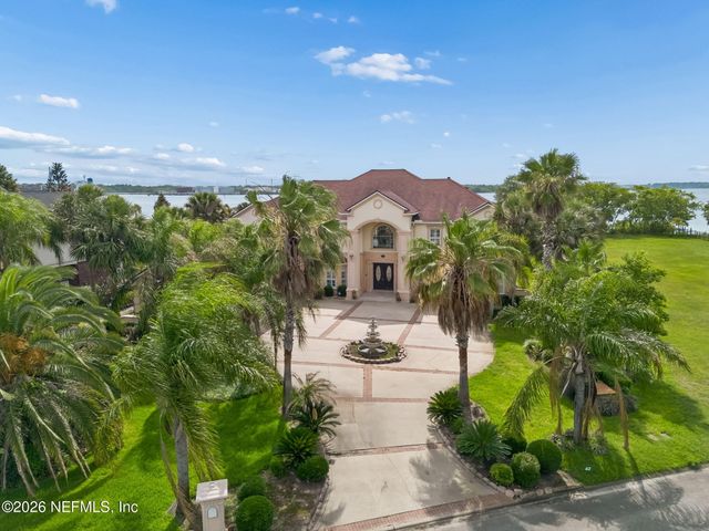 4728 UNIVERSITY Boulevard N, Jacksonville, FL 32277