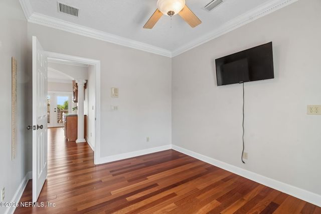 4728 UNIVERSITY Boulevard N, Jacksonville, FL 32277