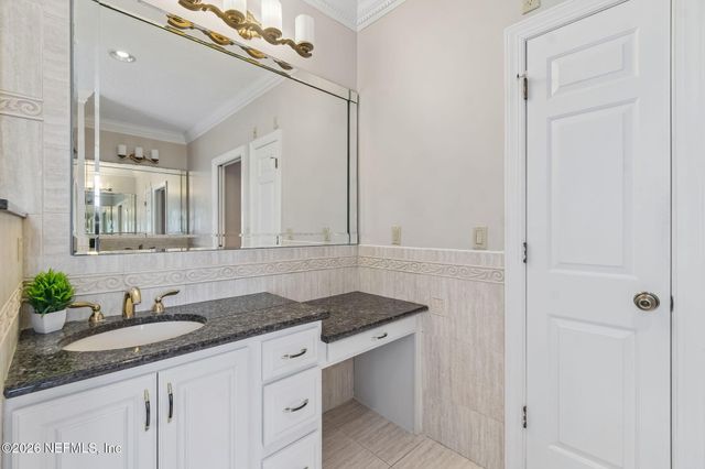 4728 UNIVERSITY Boulevard N, Jacksonville, FL 32277