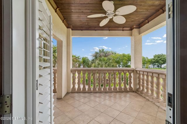 4728 UNIVERSITY Boulevard N, Jacksonville, FL 32277