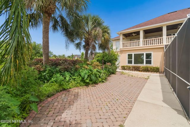 4728 UNIVERSITY Boulevard N, Jacksonville, FL 32277