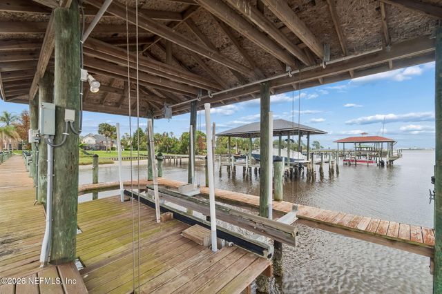 4728 UNIVERSITY Boulevard N, Jacksonville, FL 32277