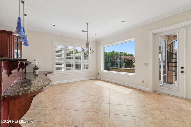 4728 UNIVERSITY Boulevard N, Jacksonville, FL 32277