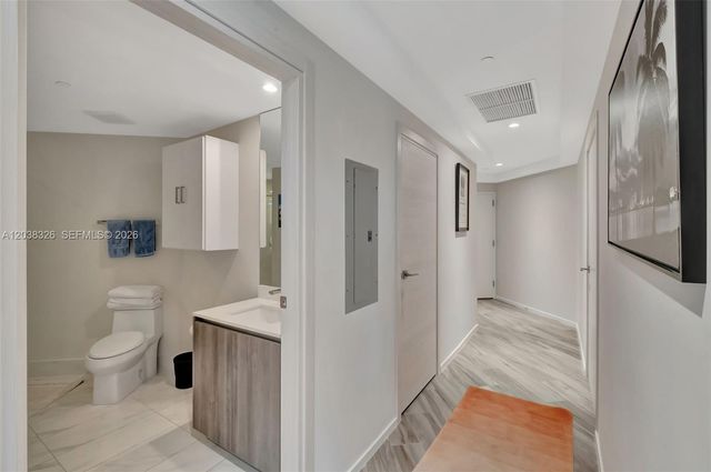 801 S Miami Ave 2205, Miami, FL 33130
