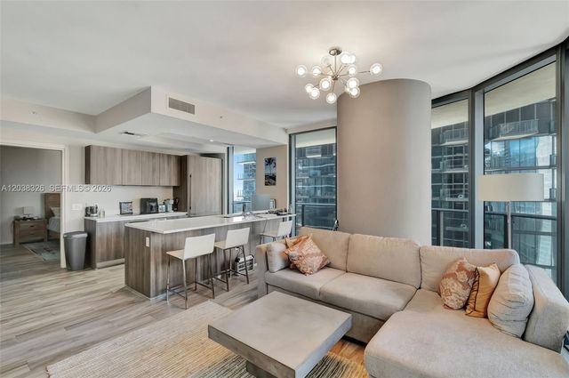 801 S Miami Ave 2205, Miami, FL 33130