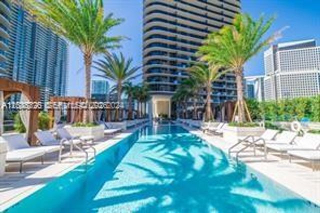 801 S Miami Ave 2205, Miami, FL 33130