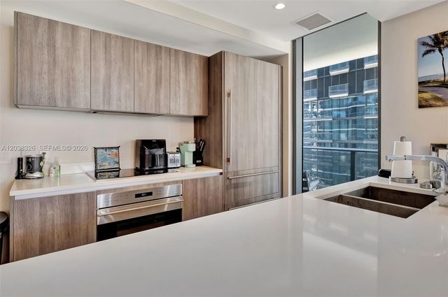 801 S Miami Ave 2205, Miami, FL 33130
