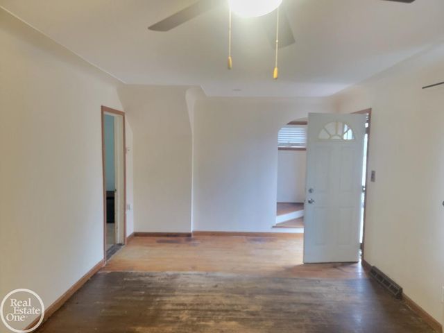 3342 Bart Street, Warren, MI 48091