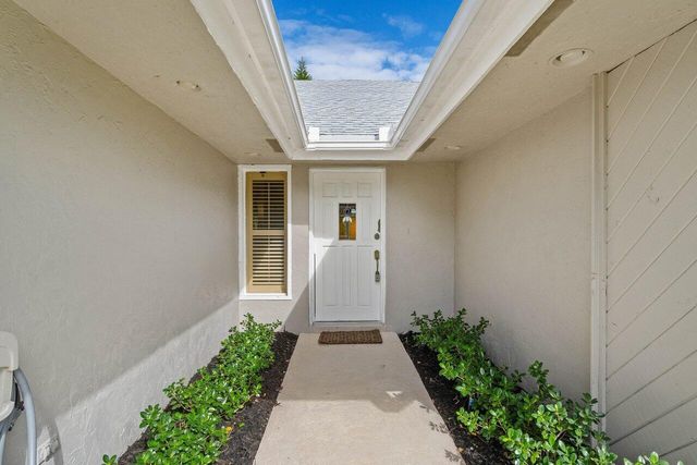 13471 Barberry Drive, Wellington, FL 33414