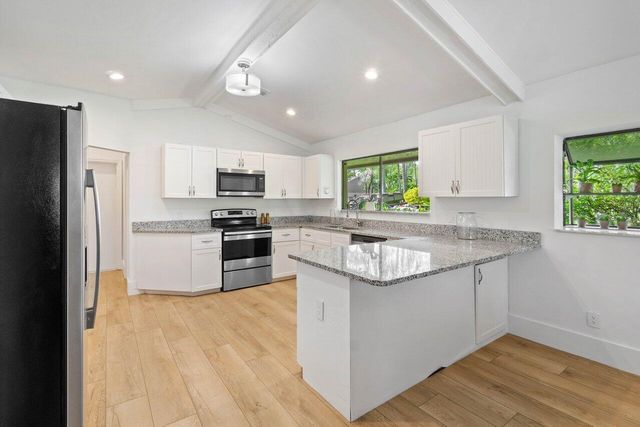 13471 Barberry Drive, Wellington, FL 33414