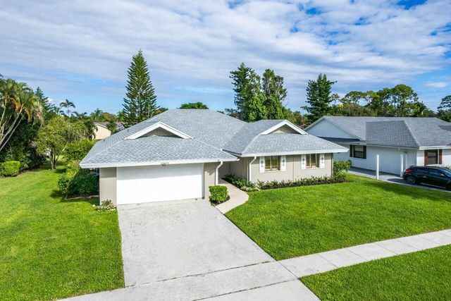 13471 Barberry Drive, Wellington, FL 33414