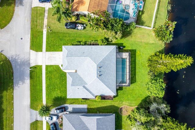 13471 Barberry Drive, Wellington, FL 33414