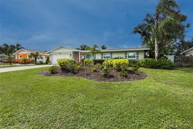3326 BOUGAINVILLEA STREET, Sarasota, FL 34239