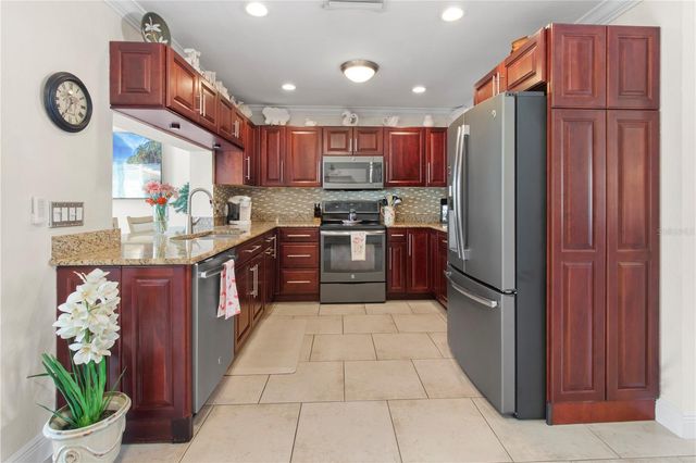 3326 BOUGAINVILLEA STREET, Sarasota, FL 34239