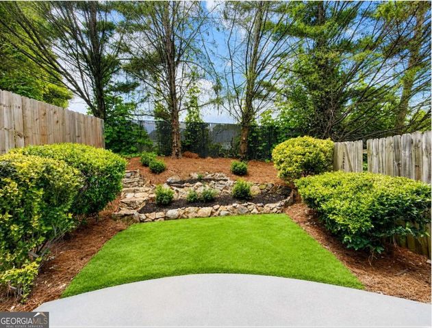 121 Linton Drive, Acworth, GA 30102