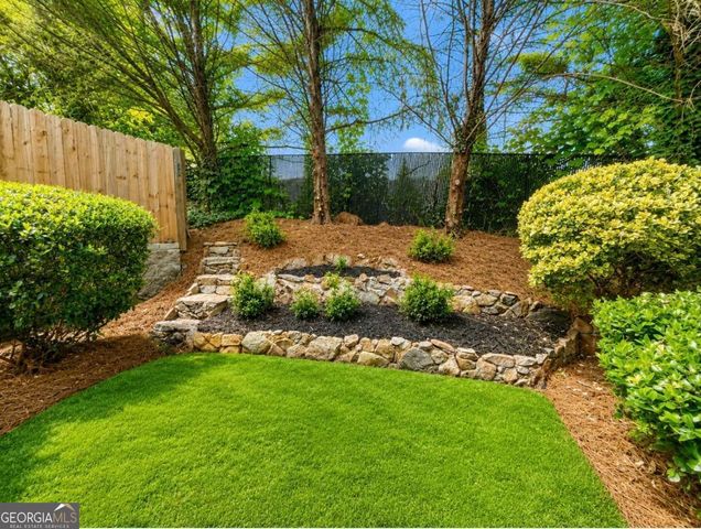 121 Linton Drive, Acworth, GA 30102