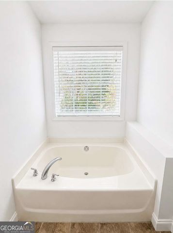 121 Linton Drive, Acworth, GA 30102